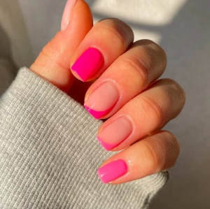 Stylish Short Hot Pink Nails: Adding Flair with Designs